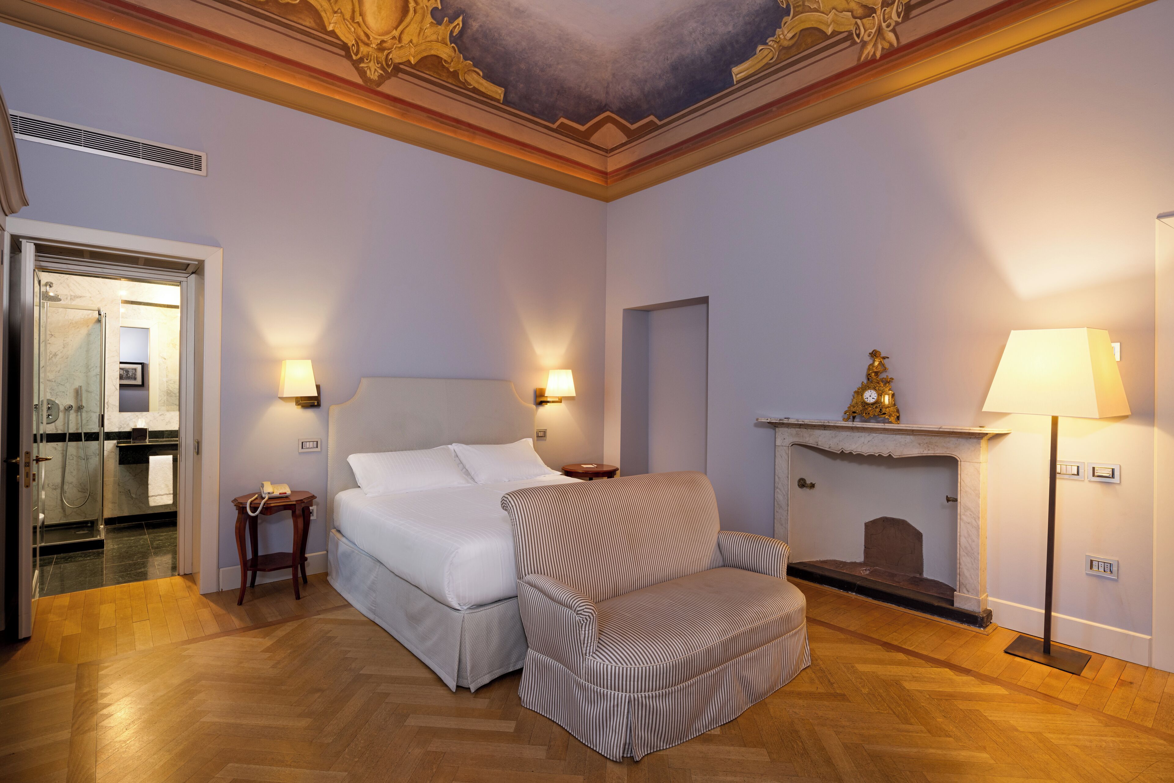 Deluxe Room, 1 Queen Bed, Non Smoking (Converts to 2 Twin Beds;View) | Egyptian cotton sheets, premium bedding, down comforters