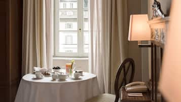 Servicio de comidas a la habitación