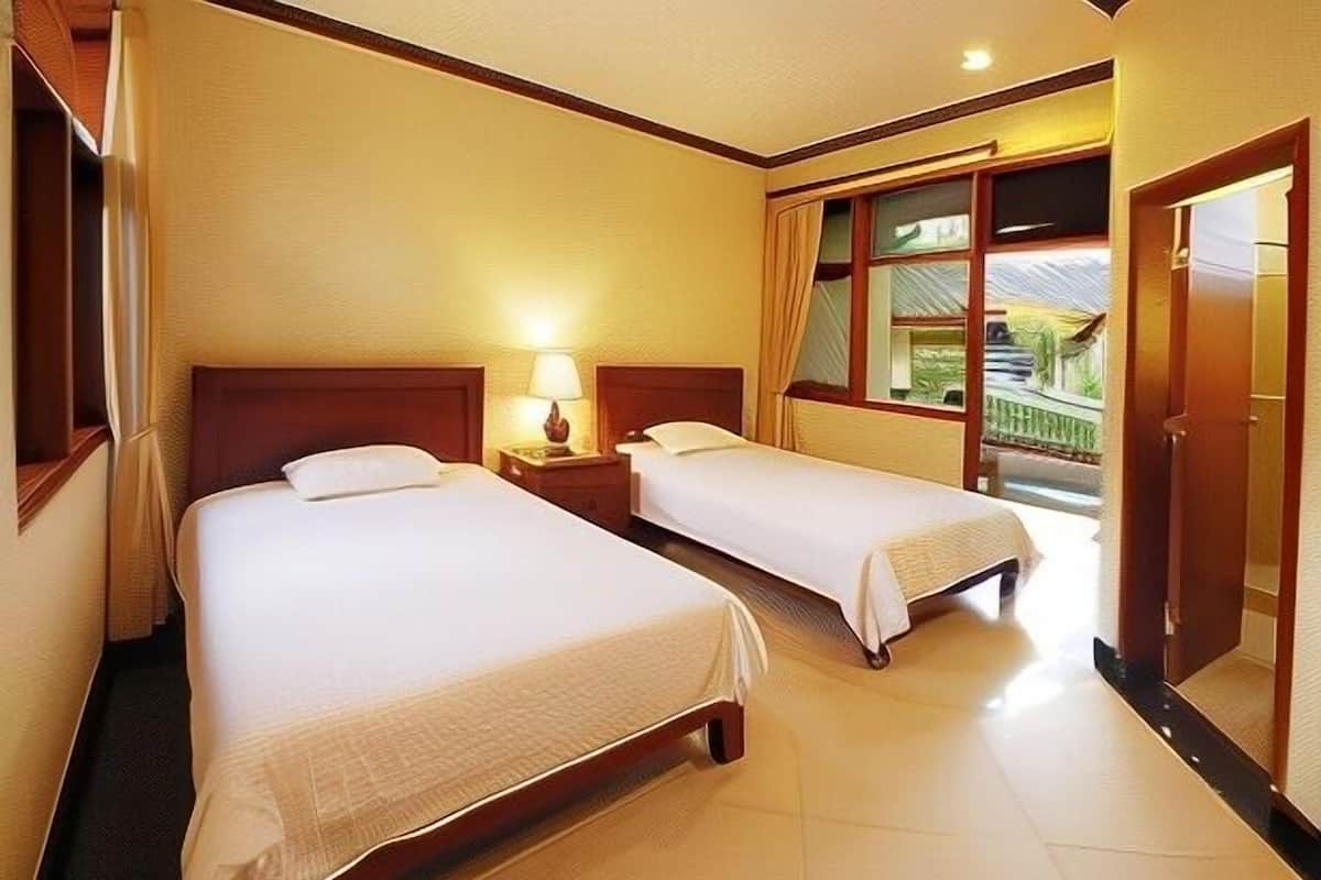 In-room safe, desk, free cribs/infant beds, rollaway beds