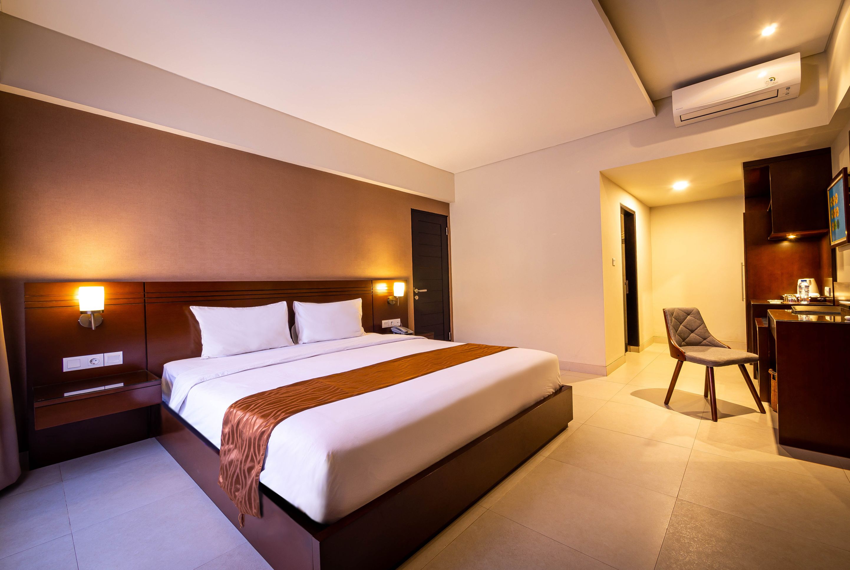 Foto - Yulia Beach Inn Kuta