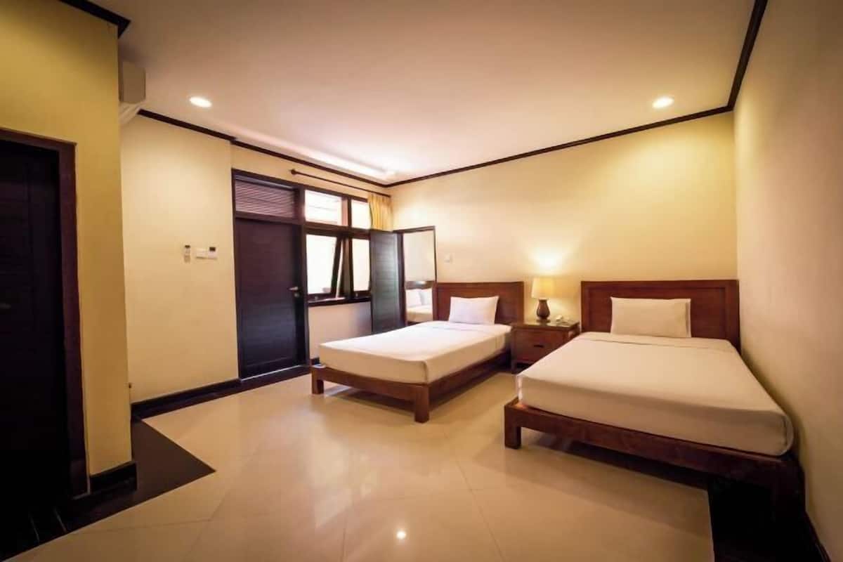 In-room safe, desk, free cribs/infant beds, rollaway beds