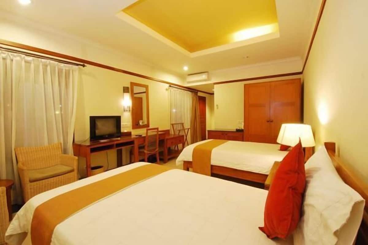 In-room safe, desk, free cribs/infant beds, rollaway beds