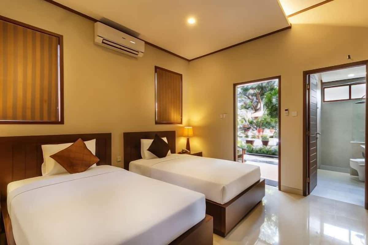 In-room safe, desk, free cribs/infant beds, rollaway beds