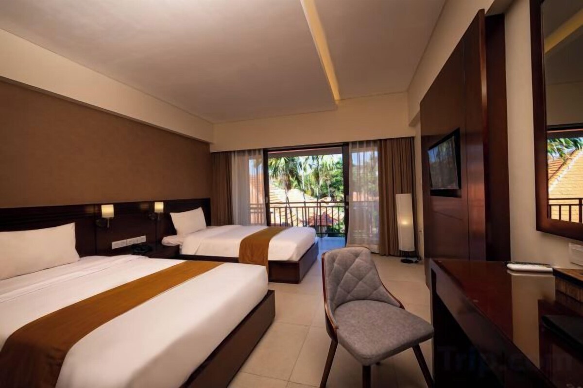 In-room safe, desk, free cots/infant beds, rollaway beds