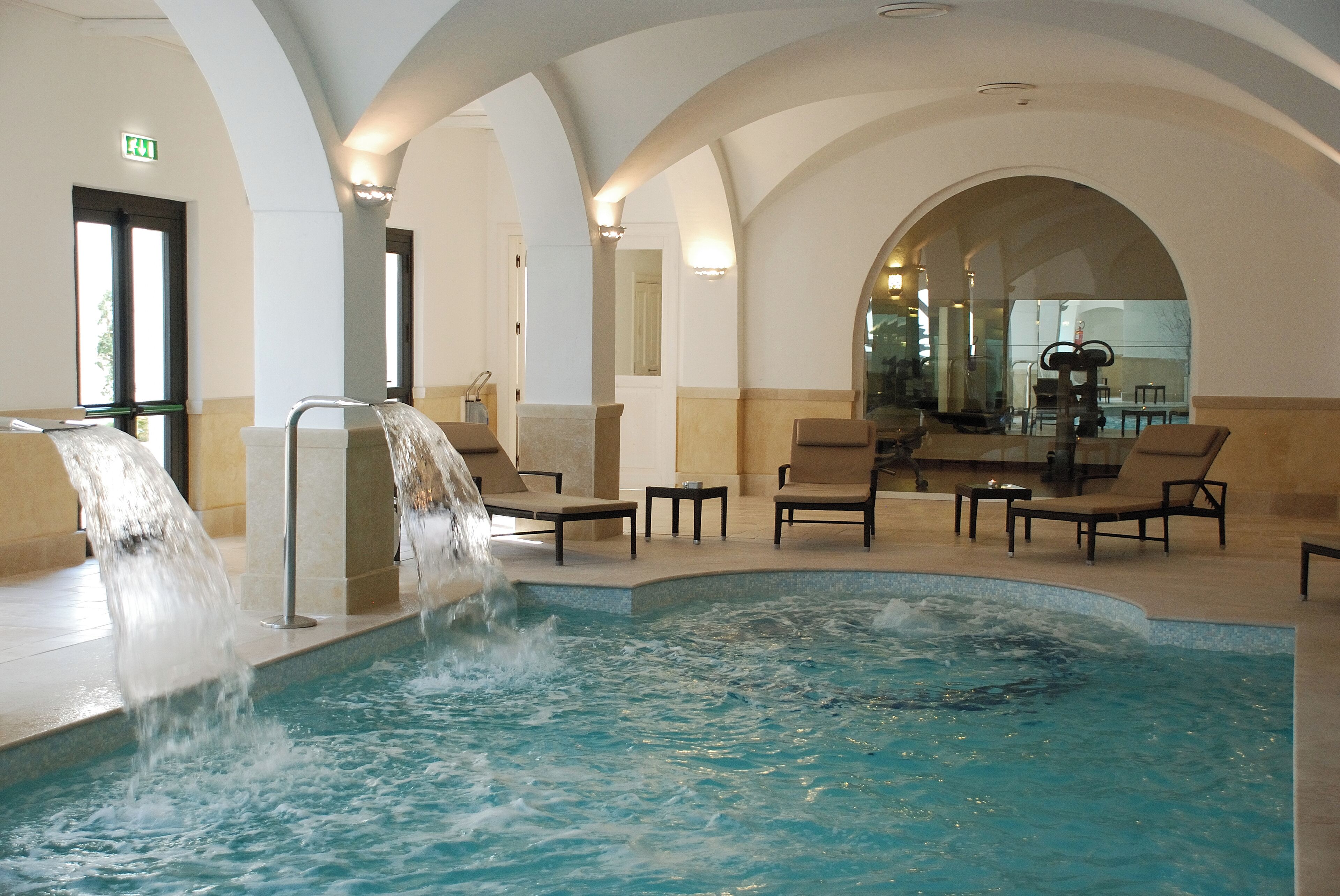 couples treatment room(s), sauna, turkish bath/hammam, body treatments