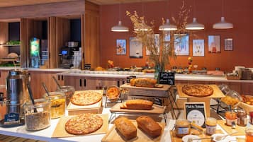 Daily buffet breakfast (EUR 14.50 per person)