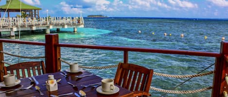 Breakfast, lunch and dinner served