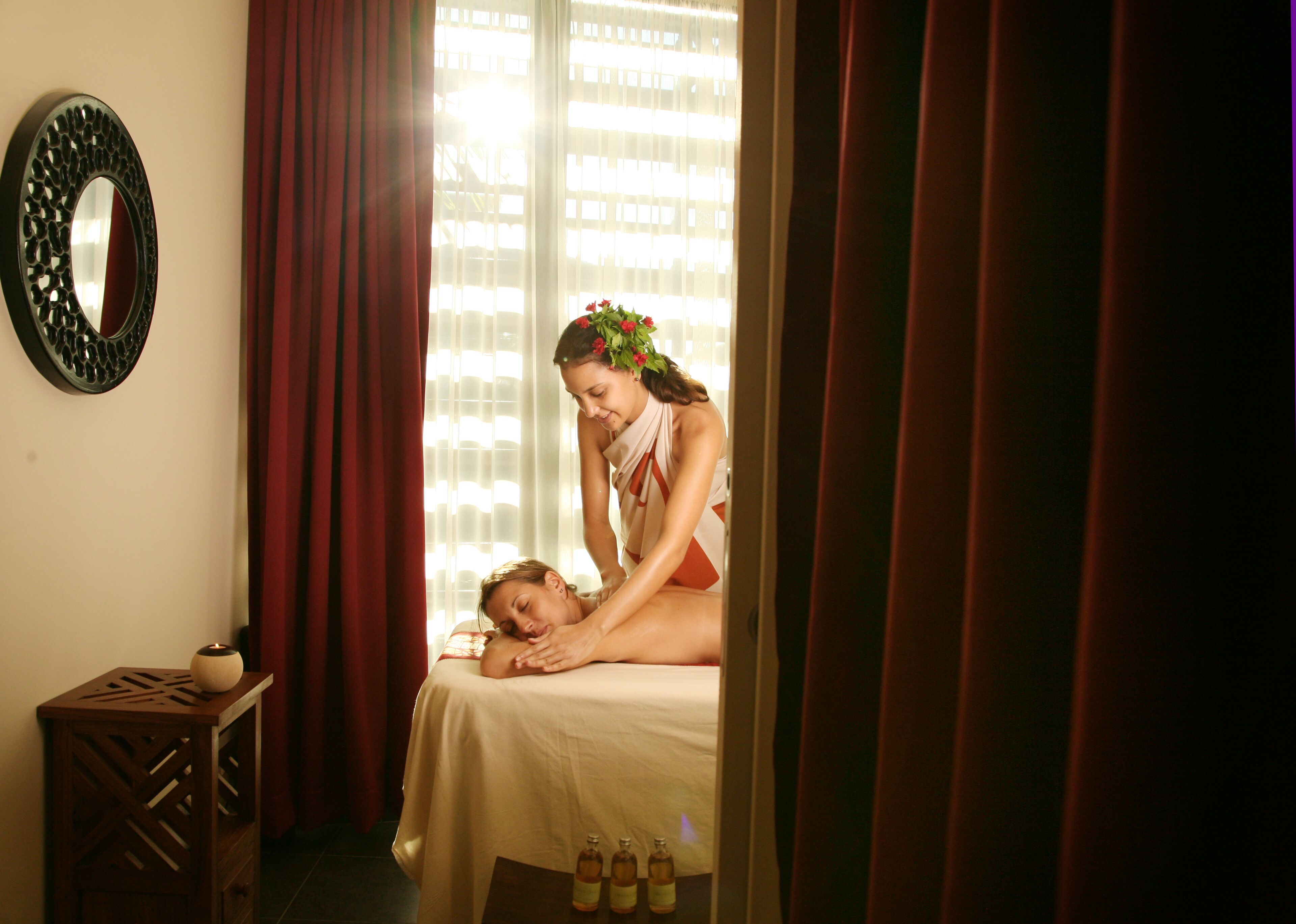 Soins corporels, soins d'aromathérapie, enveloppements corporels