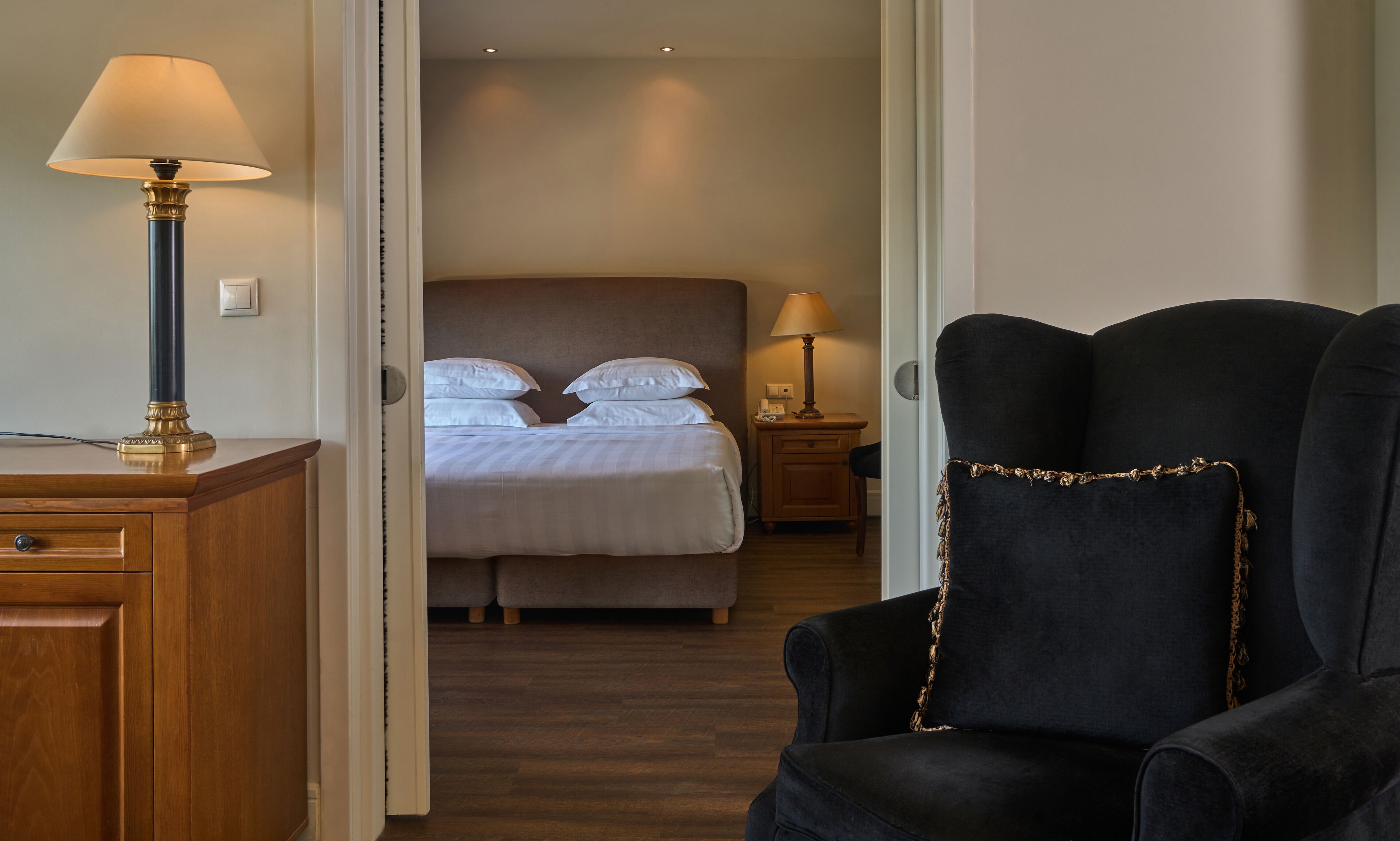 family suite, balcony | minibar, in-room safe, desk, blackout curtains