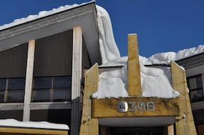 Exterior - Niseko Freedom Inn (Kutchan)