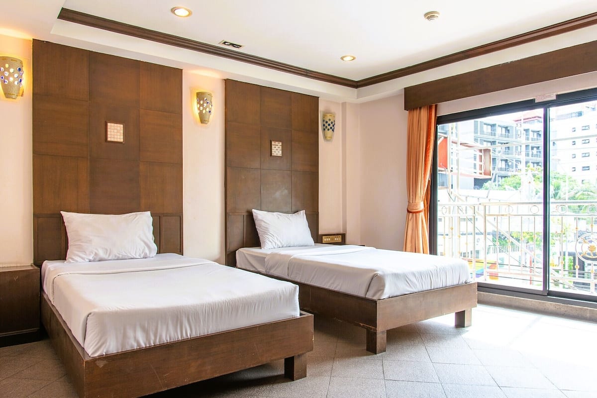 Phòng 2 giường đơn Superior | Minibar, két bảo mật tại phòng, bàn