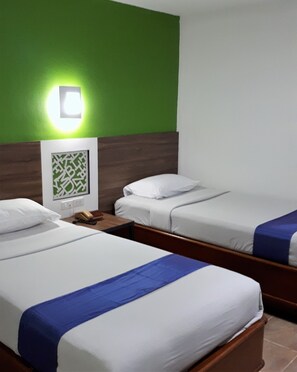 Premier Room | Minibar, in-room safe, desk, free WiFi - Royal Asia Lodge Hotel Bangkok (Bangkok)