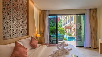 Pool Access Fantasy | Minibar, in-room safe, free WiFi, bed sheets