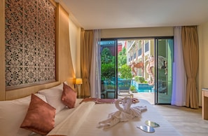 Pool Access Fantasy | Minibar, in-room safe, free WiFi, bed sheets - Ananta Burin Resort (Krabi)