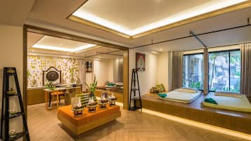 Couples treatment room(s), Thai massages, body scrubs, facials