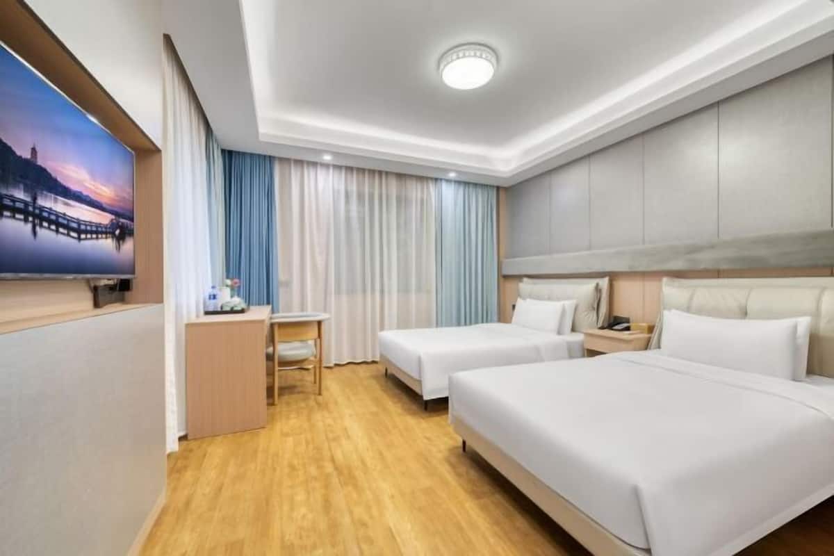 Minibar, tende oscuranti, culle/letti per bambini