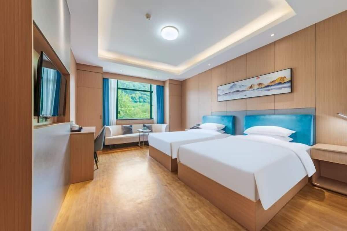 Minibar, tende oscuranti, culle/letti per bambini