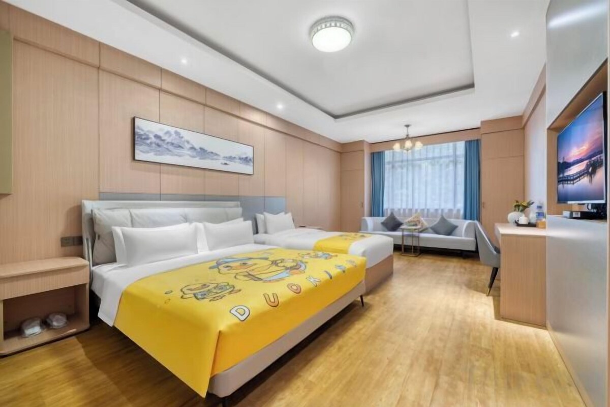 Minibar, cortines opaques i bressols 