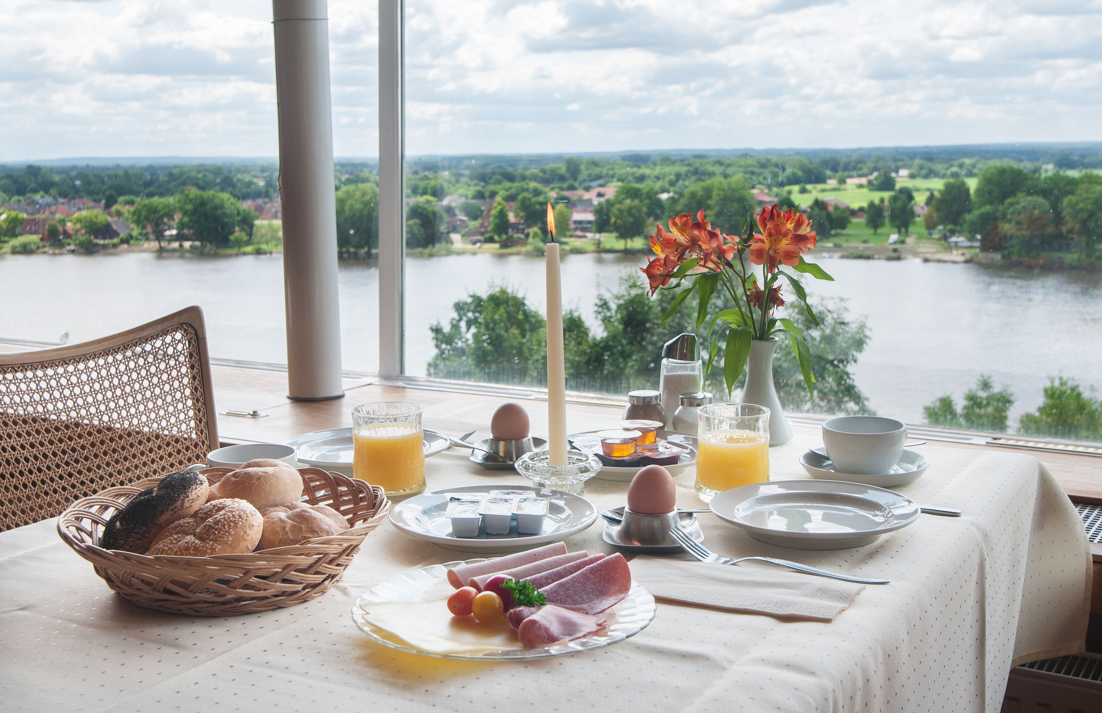 Daily buffet breakfast (EUR 14.50 per person)