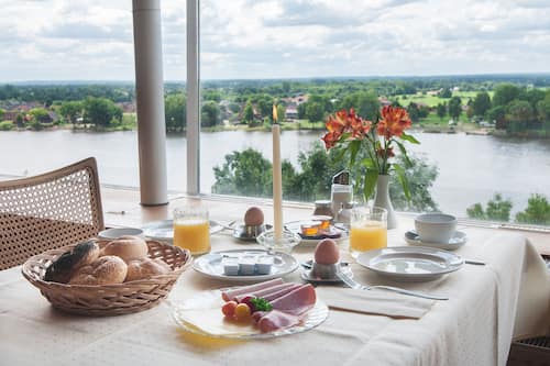Tägliches Frühstücksbuffet gegen Gebühr