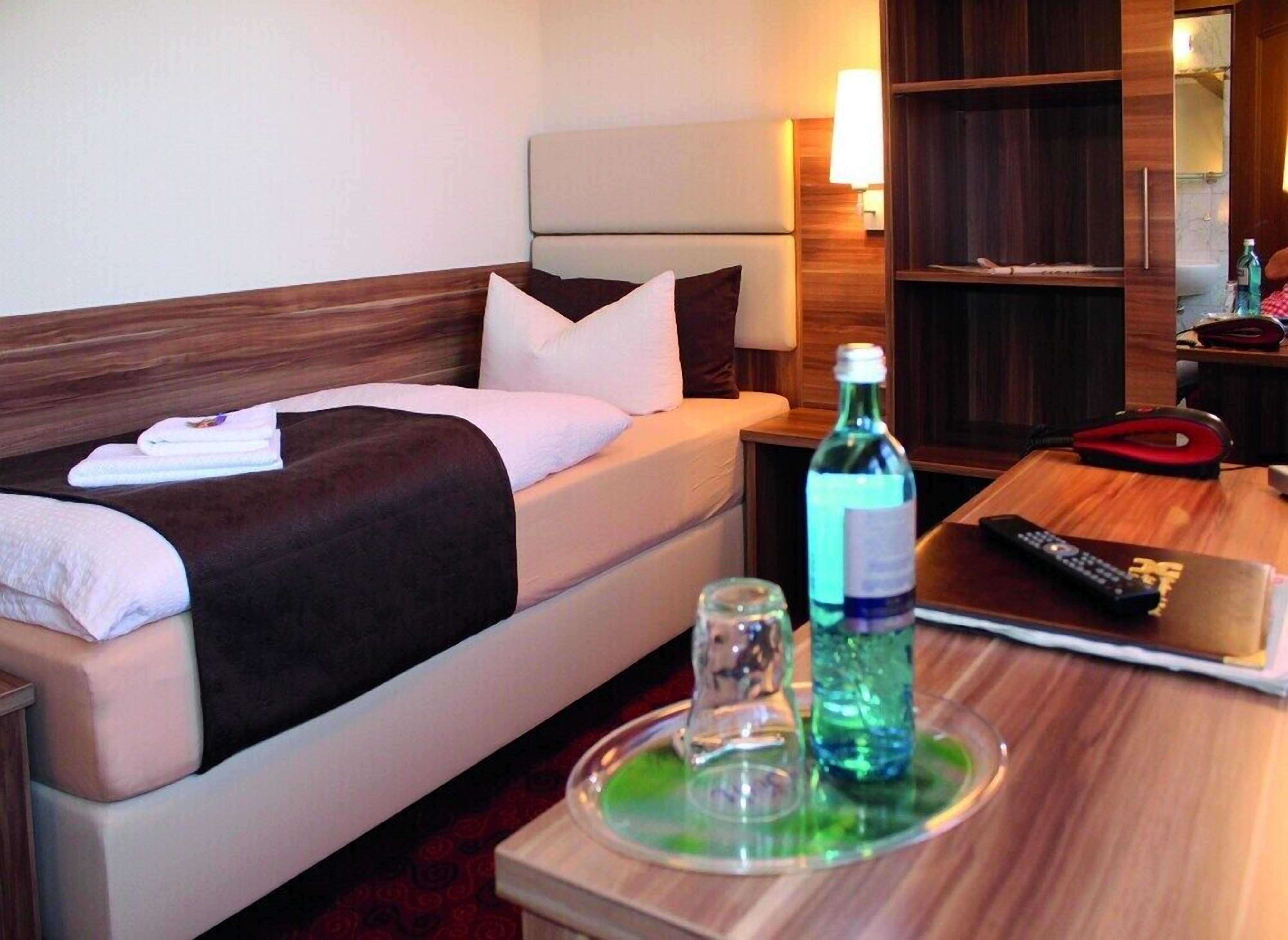 Hypo-allergenic bedding, desk, laptop workspace, free WiFi