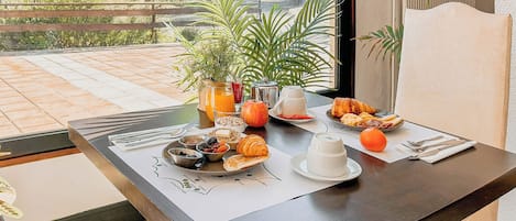 Daily buffet breakfast (EUR 12.9 per person)