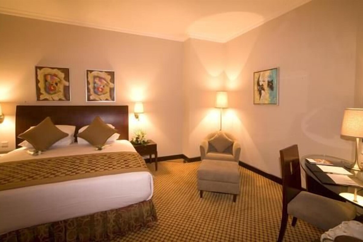 Penthouse, Multiple Beds (Suite) | Minibar, in-room safe, soundproofing, iron/ironing board