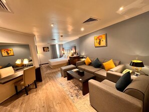 Minibar, coffres-forts dans les chambres, chambres insonorisées
