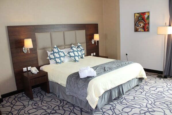 Minibar, Zimmersafe, schallisolierte Zimmer, Bügeleisen/Bügelbrett