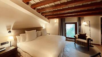 Confort | 1 bedroom, minibar, in-room safe, desk