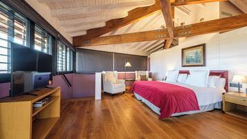 Suite Premium | 1 dormitorio, minibar, caja fuerte y escritorio