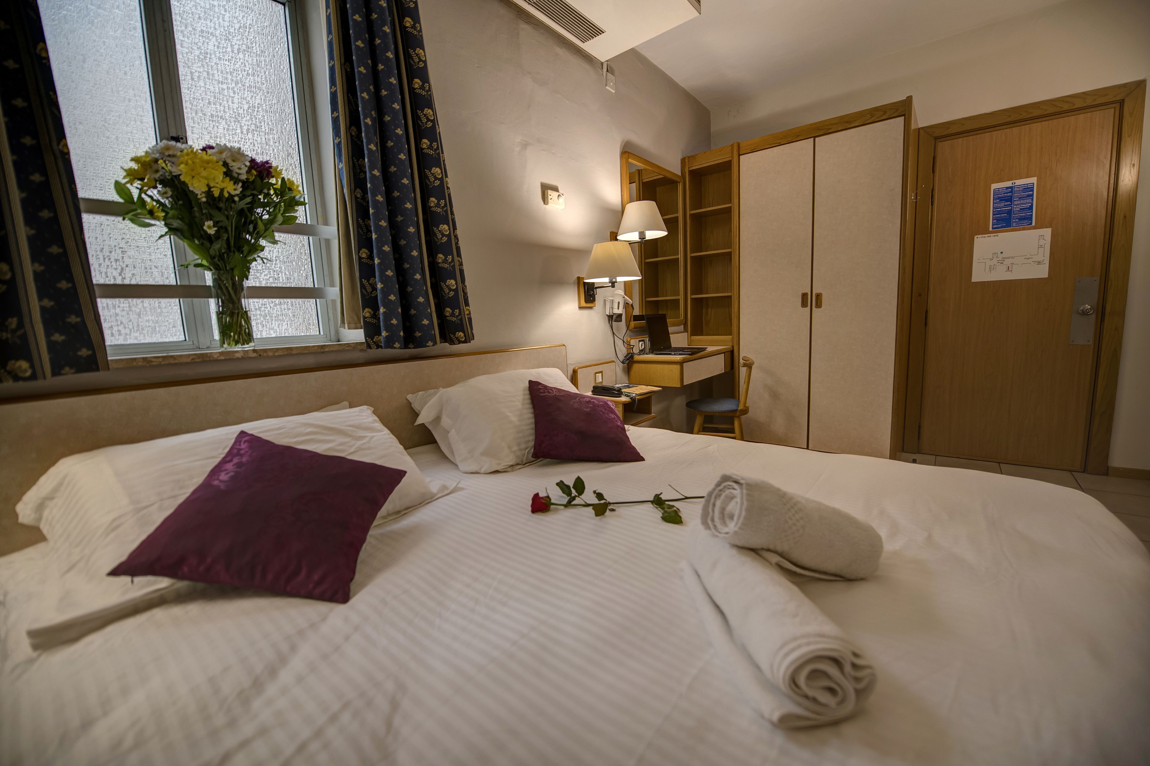 Photo - Sliema Chalet Hotel