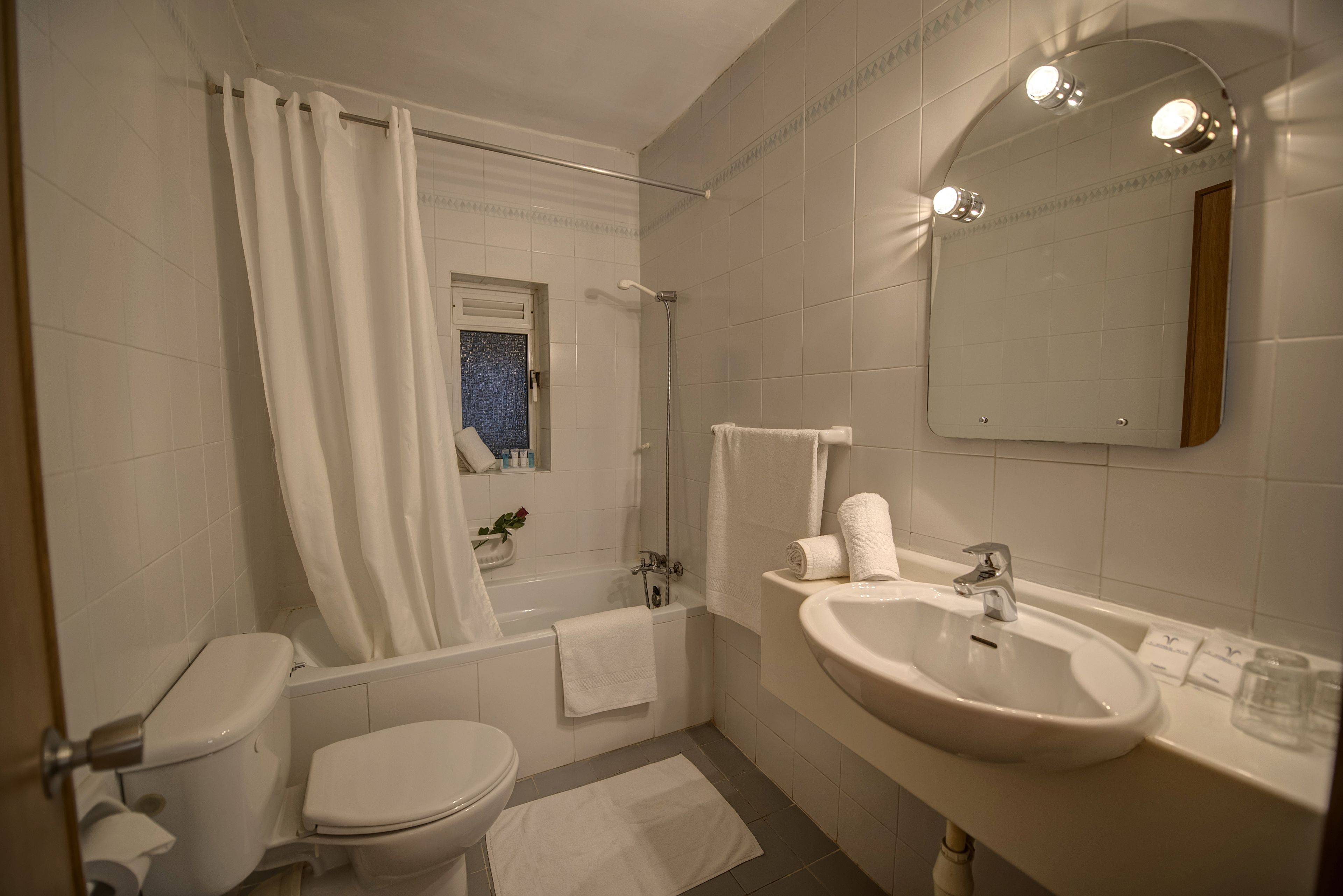 Photo - Sliema Chalet Hotel