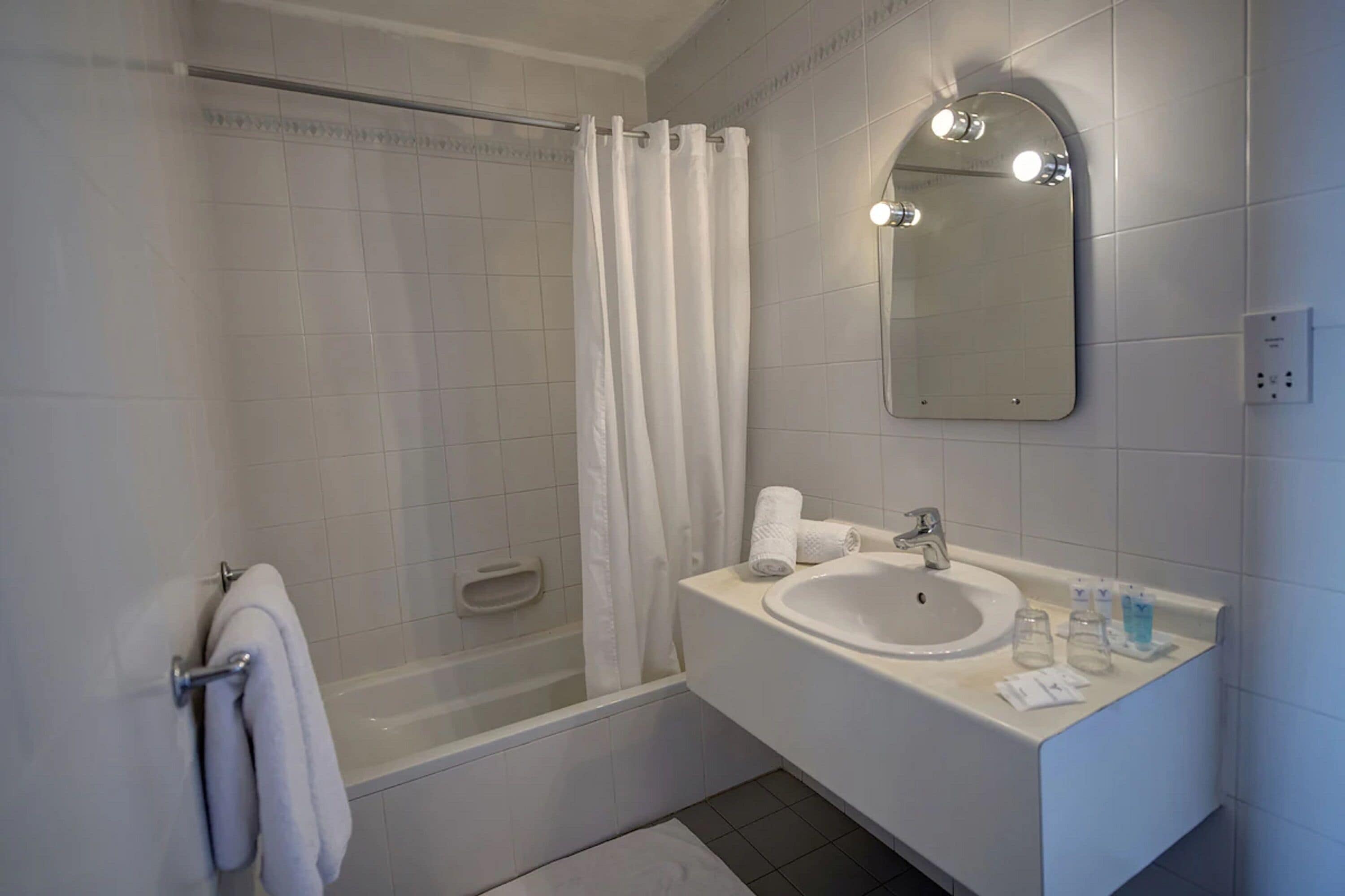 Photo - Sliema Chalet Hotel