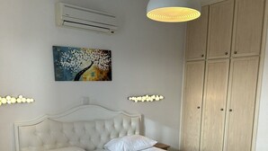 واي فاي مجانًا وملاءات أسرّة