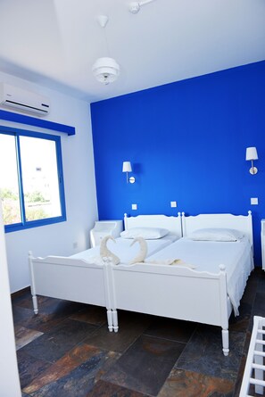 Traditional Apartment, 1 Bedroom, Pool View | Free WiFi, bed sheets - Tasmaria (Paphos)
