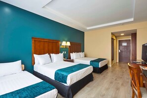 Coffres-forts dans les chambres, bureau, rideaux occultants