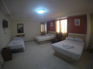 Habitación triple | Wifi gratis y ropa de cama 