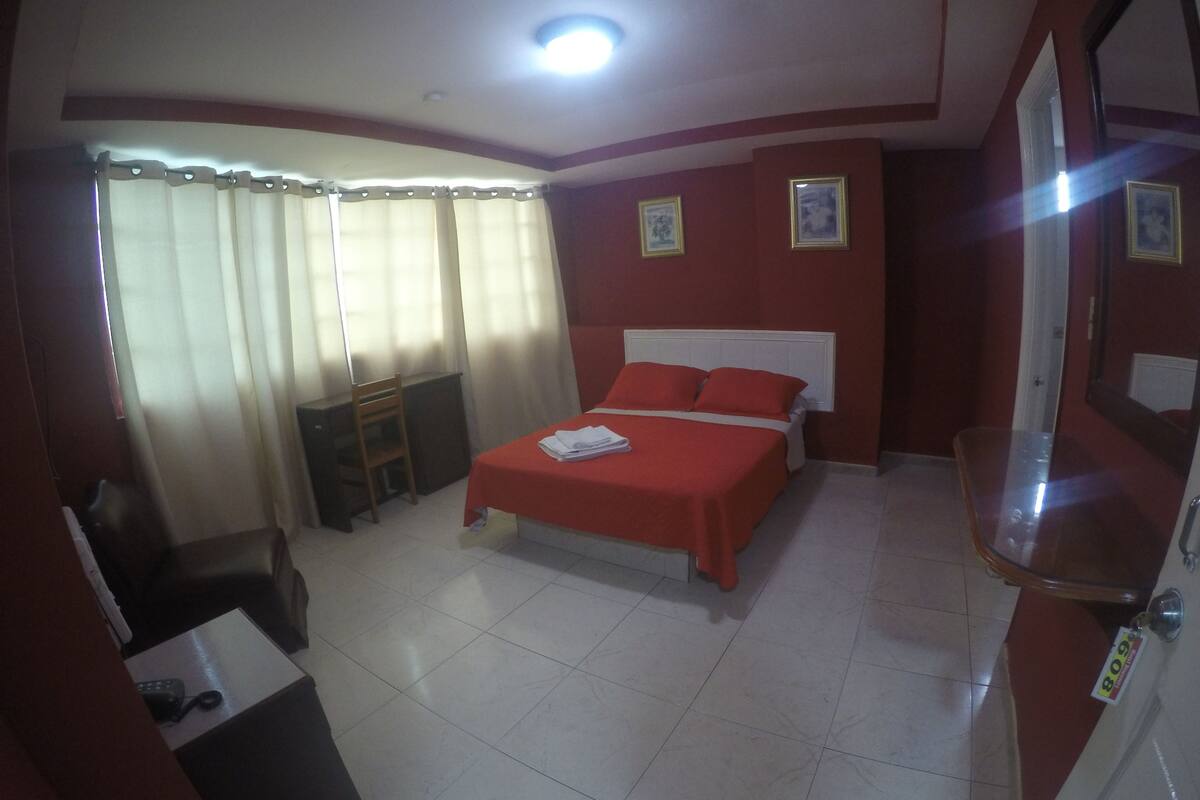 Wifi gratis y ropa de cama