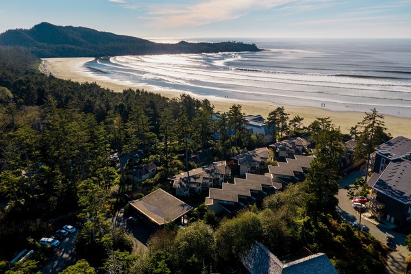 Una playa cerca, surf