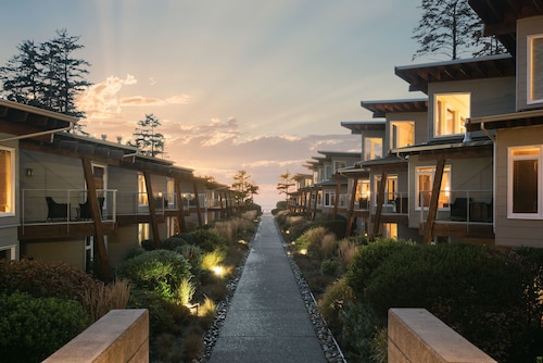 Cox Bay Beach Resort