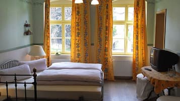 Chambre Double Standard | Décoration personnalisée, ameublement personnalisé, bureau