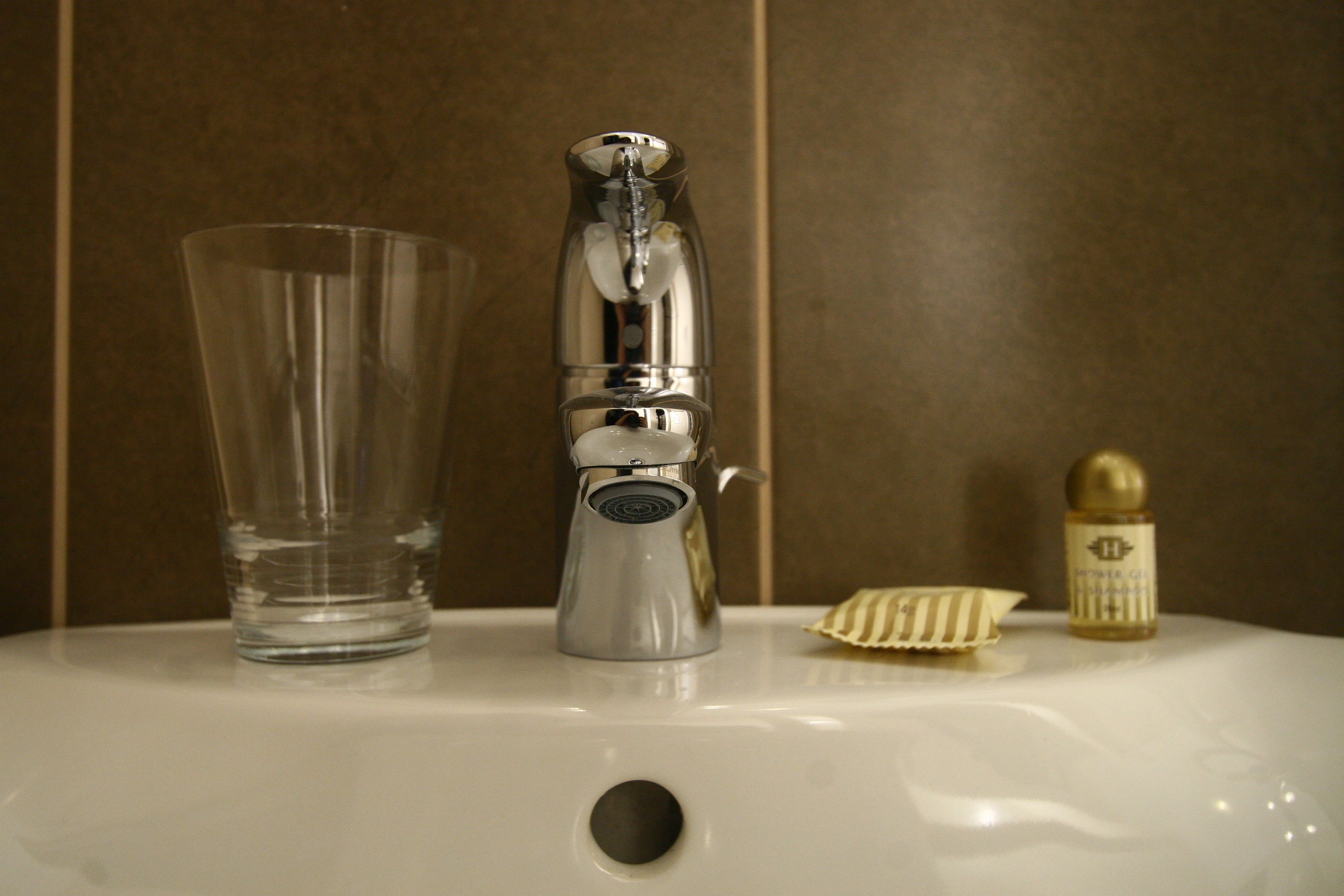 2 bedrooms, in-room safe, desk, laptop workspace