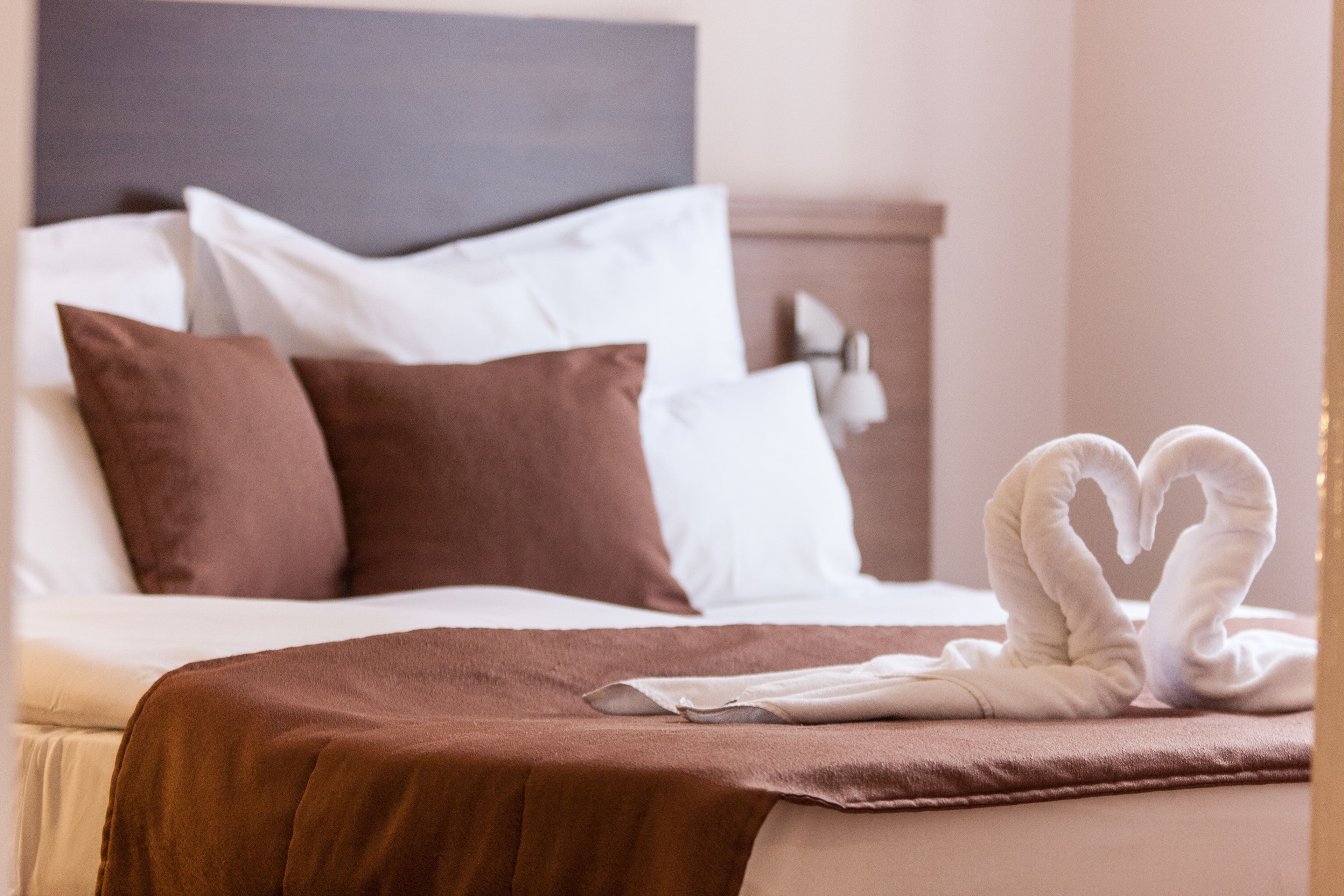 Caja de seguridad en la habitación y escritorio 