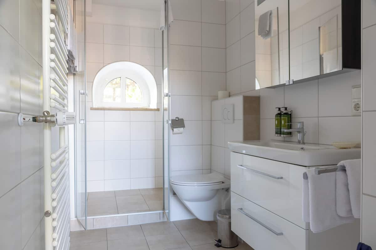 apartment 2 | bathroom | free toiletries, hair dryer, bathrobes, slippers