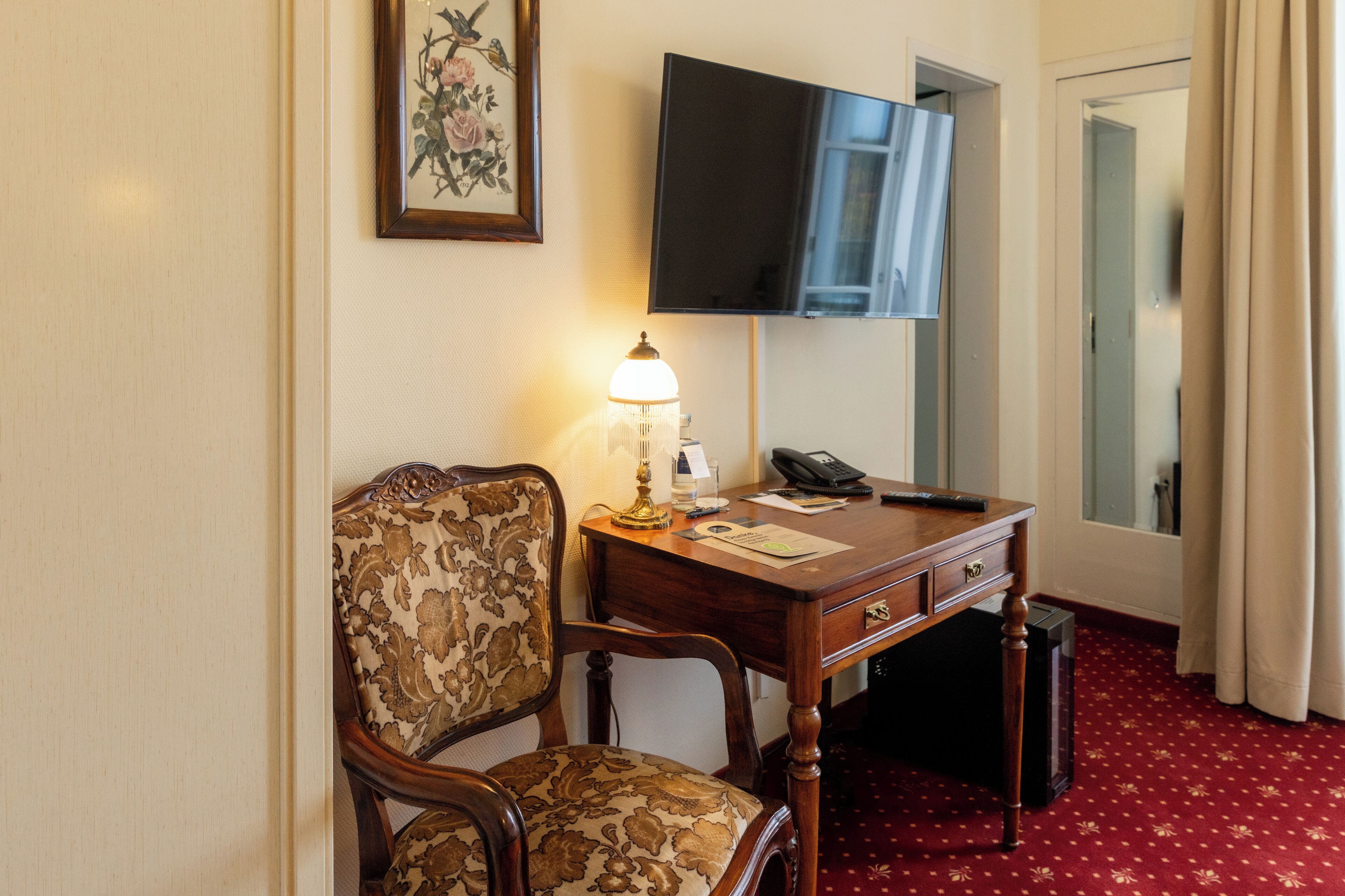 single room, balcony | premium bedding, pillow-top beds, minibar, in-room safe