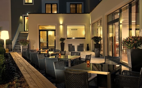 Courtyard. Adina Apartment Hotel Berlin Mitte