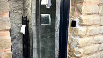 Shower, free toiletries, hair dryer, towels