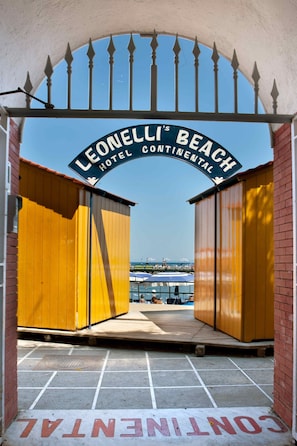 Beach nearby, black sand, sun-loungers