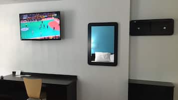 Desk, blackout drapes, free WiFi, bed sheets